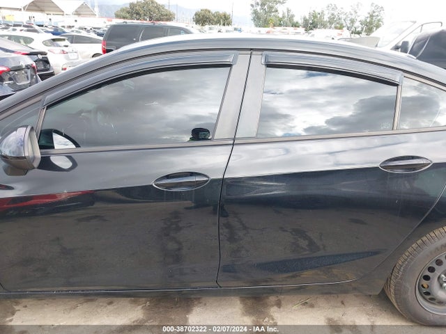 Chevrolet Cruze Ls Auto 2018 1G1BC5SM0J7219863 Image 15