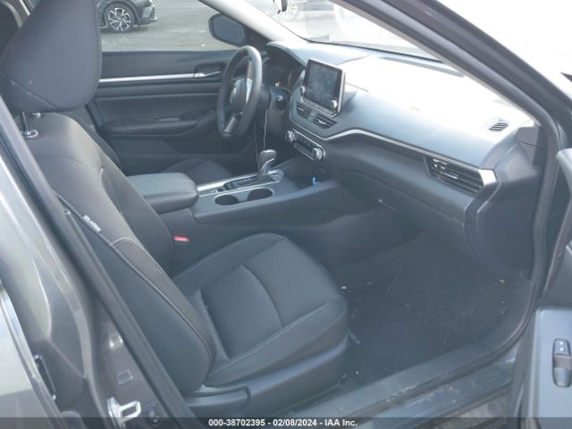 1N4BL4DW5NN361116 Nissan Altima Sv Intelligent Awd