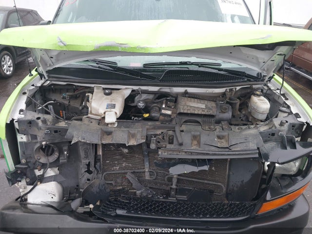 Chevrolet Express 2500 Work Van 2016 1GCWGAFG6G1299661 Image 10