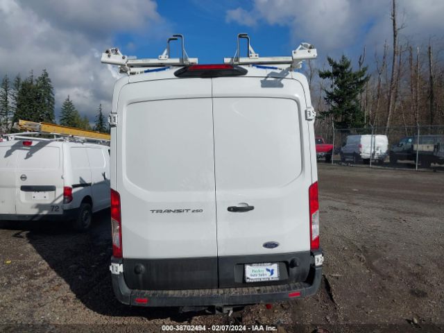 1FTYR2CM9KKA15865 Ford Transit-250