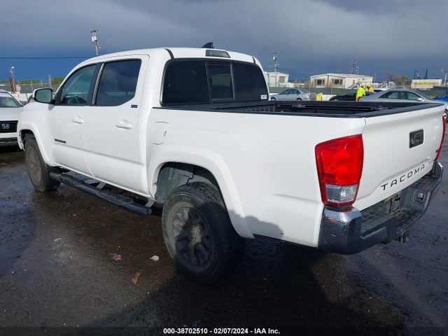 Toyota Tacoma Sr5 V6 2017 3TMAZ5CN5HM043062 Image 3