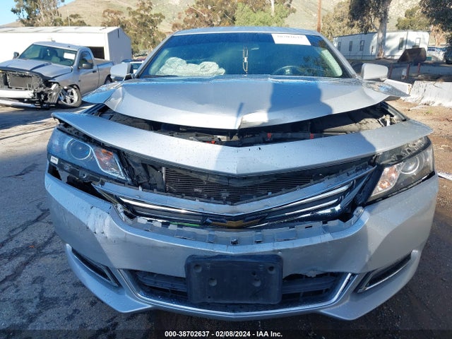 Chevrolet IMPALA 1LT 2018 2G1105S36J9142992 Image 13