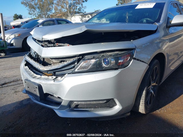 Chevrolet IMPALA 1LT 2018 2G1105S36J9142992 Image 6