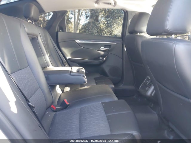 Chevrolet IMPALA 1LT 2018 2G1105S36J9142992 Image 8
