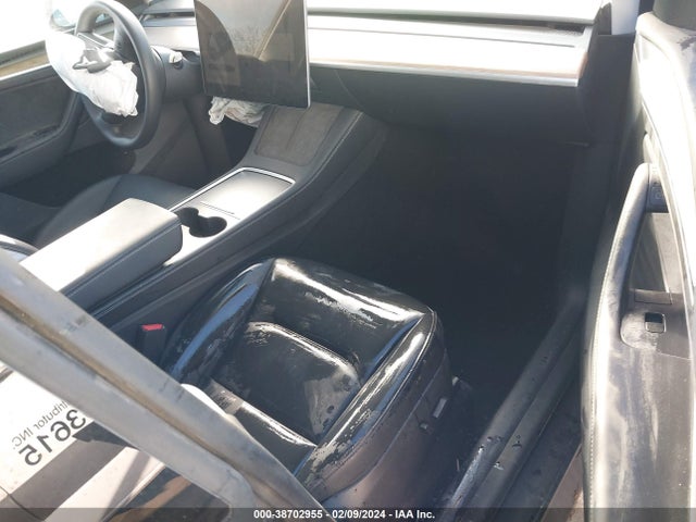 Tesla Model Y 2023 7SAYGDEE3PA051840 Image 70