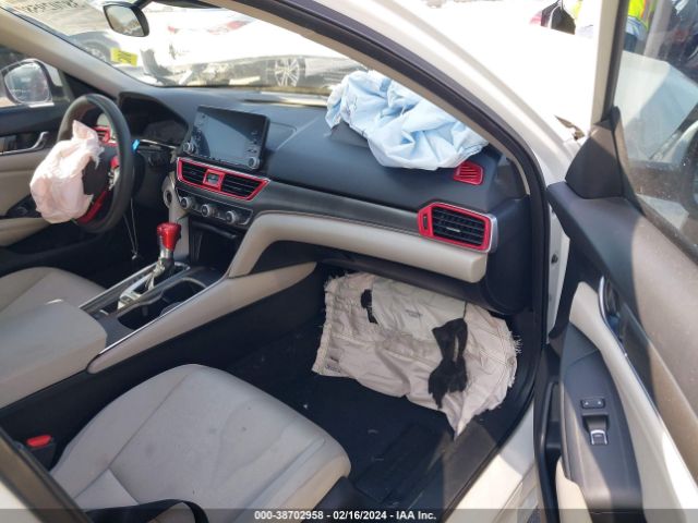 1HGCV1F15KA108598 Honda ACCORD LX