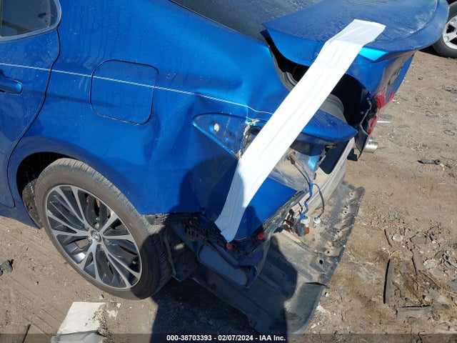 Toyota CAMRY SE 2018 4T1B11HK2JU026719 Image 20