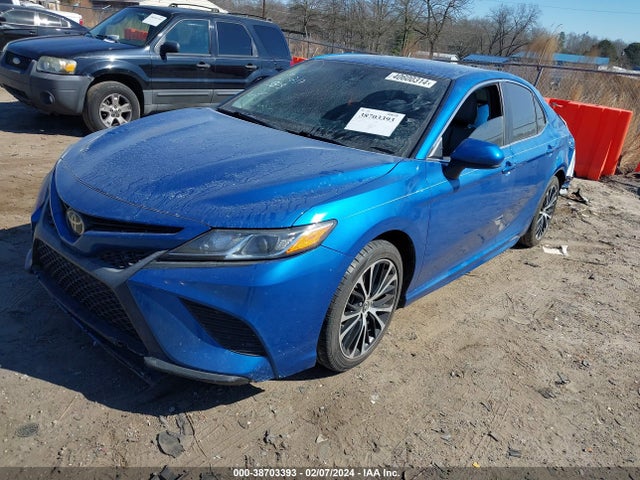 Toyota CAMRY SE 2018 4T1B11HK2JU026719 Image 2