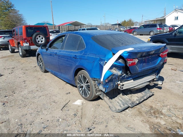 Toyota CAMRY SE 2018 4T1B11HK2JU026719 Image 3