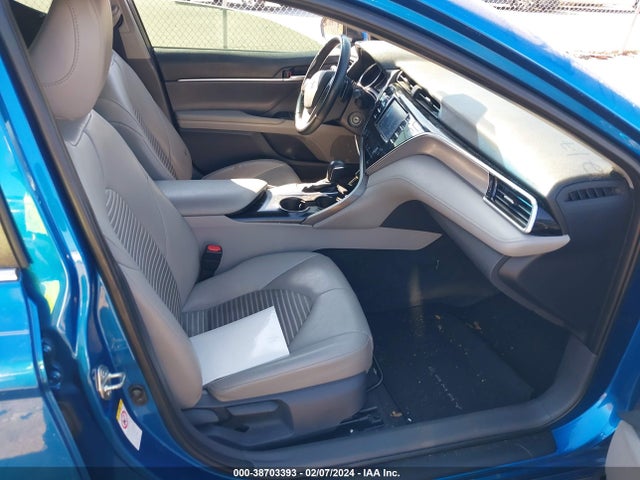 Toyota CAMRY SE 2018 4T1B11HK2JU026719 Image 5