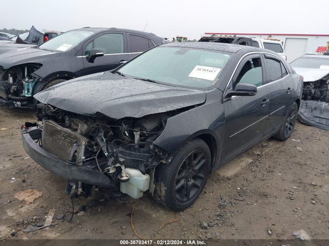 Chevrolet MALIBU 1LT 2015 1G11C5SL0FF330669 Image 2