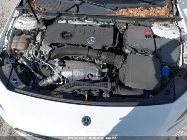 WDD3G4EB1KW009497 Mercedes-Benz A 220