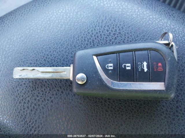 4T1B11HK8JU652467 Toyota CAMRY SE