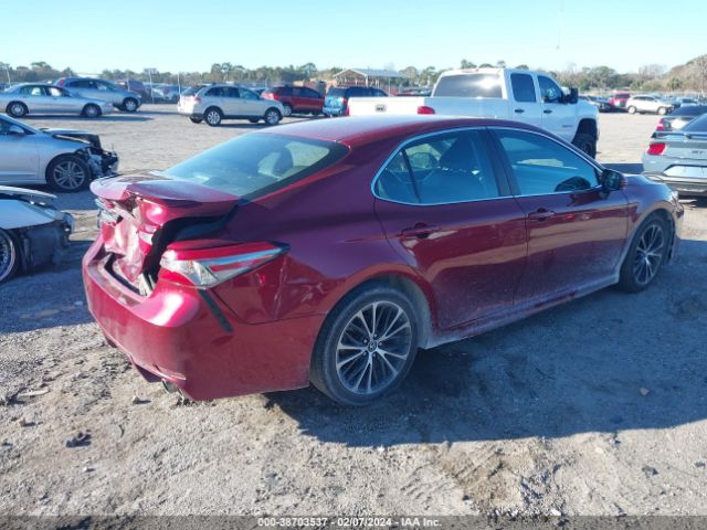 4T1B11HK8JU652467 Toyota CAMRY SE