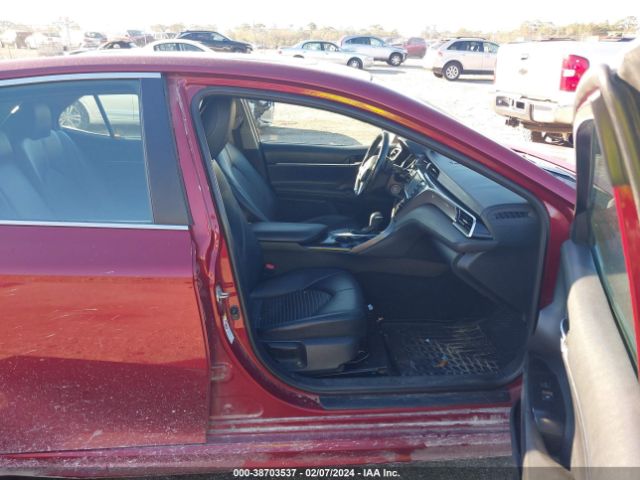 4T1B11HK8JU652467 Toyota CAMRY SE
