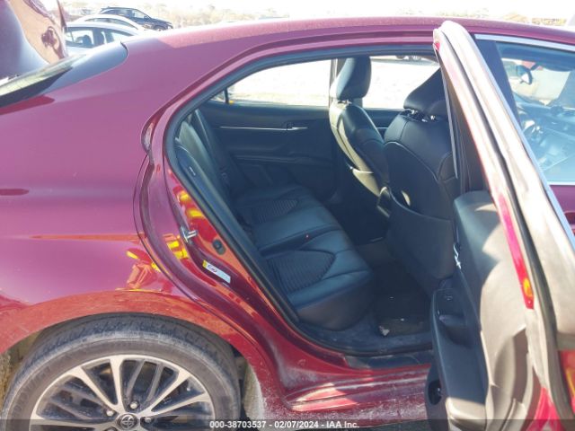 4T1B11HK8JU652467 Toyota CAMRY SE