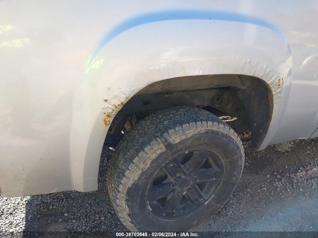 2010 GMC SIERRA 1500 SLE VIN: 3GTRKVE38AG101124