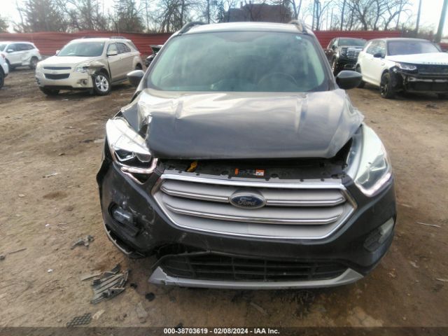 1FMCU0HD9JUC32644 Ford ESCAPE SEL