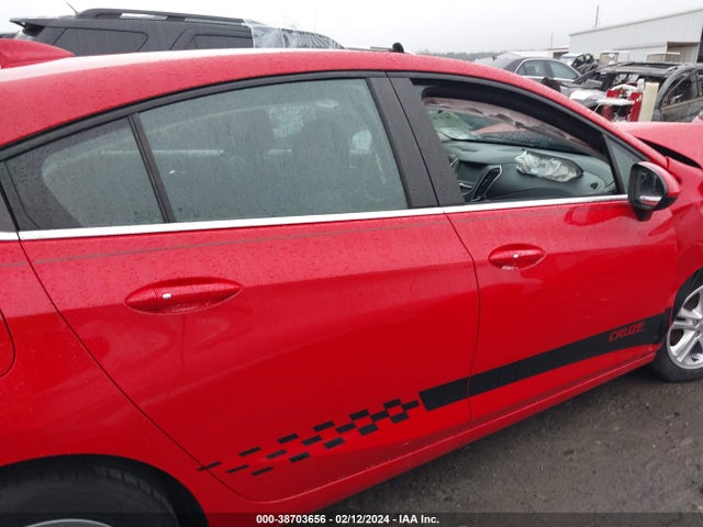 Chevrolet Cruze Lt Auto 2018 3G1BE6SM0JS569530 Image 12
