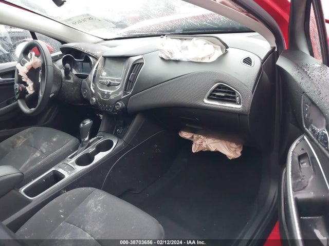 Chevrolet Cruze Lt Auto 2018 3G1BE6SM0JS569530 Image 5