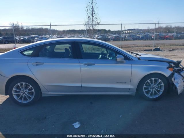 3FA6P0MUXKR260238 Ford Fusion Hybrid Sel