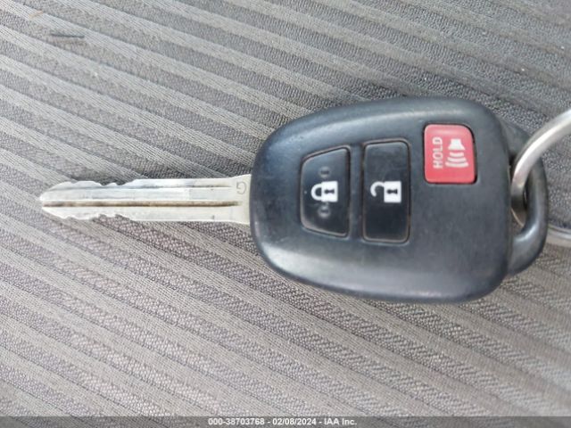 JTKJF5C76E3068021 Scion TC