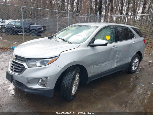 Chevrolet EQUINOX LT 2018 2GNAXSEV7J6265093 Image 2