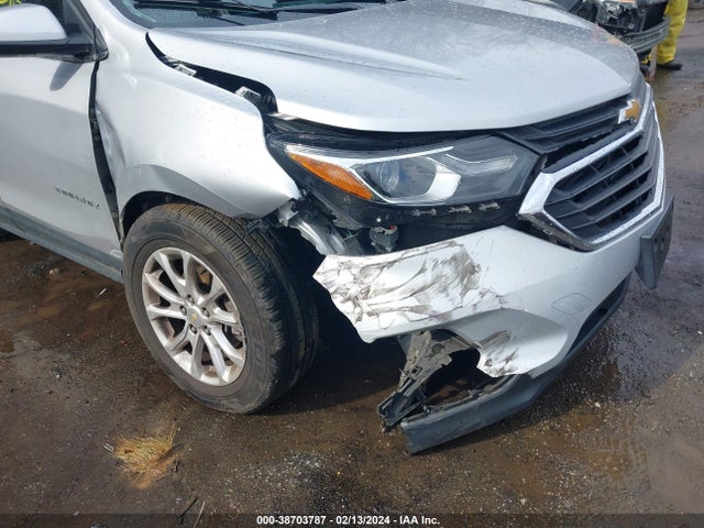 Chevrolet EQUINOX LT 2018 2GNAXSEV7J6265093 Image 6