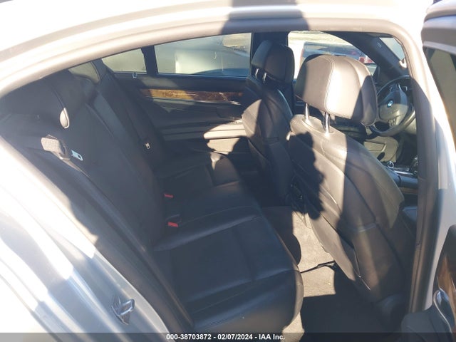WBAYA8C55ED228403 BMW 750i