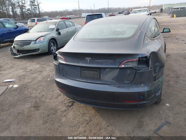 Tesla Model 3 Rear-wheel Drive 2022 5YJ3E1EA0NF327870 Image 20