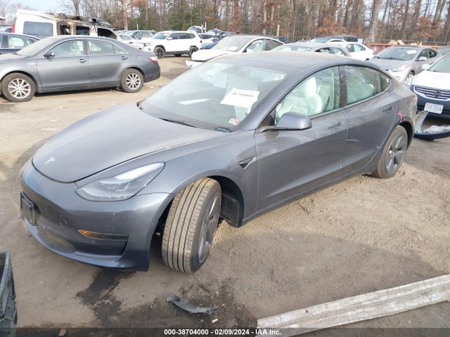 Tesla Model 3 Rear-wheel Drive 2022 5YJ3E1EA0NF327870 Image 2