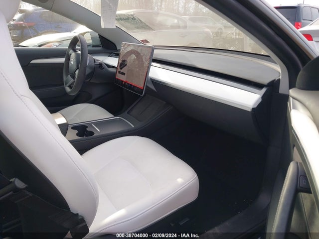 Tesla Model 3 Rear-wheel Drive 2022 5YJ3E1EA0NF327870 Image 5