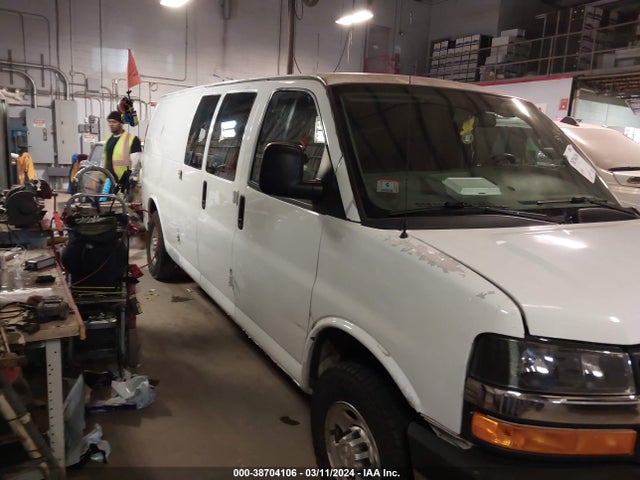 Chevrolet Express 2500 Work Van 2016 1GCWGBFF4G1230707 Image 13