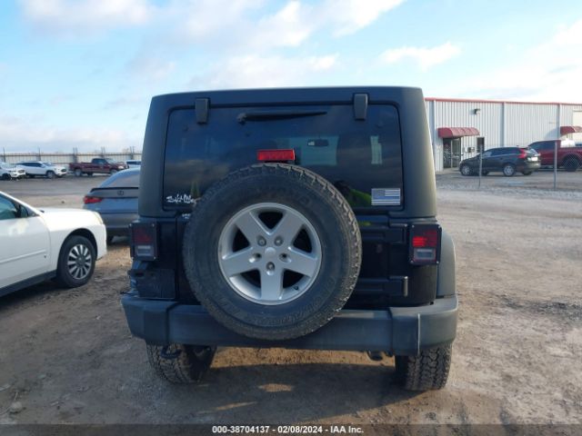 1C4BJWDG4FL659559 Jeep Wrangler Unlimited Sport