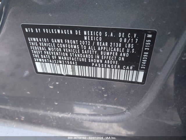 3VWB67AJ2JM215642 Volkswagen Jetta 1.4t Se/1.4t Wolfsburg Edition