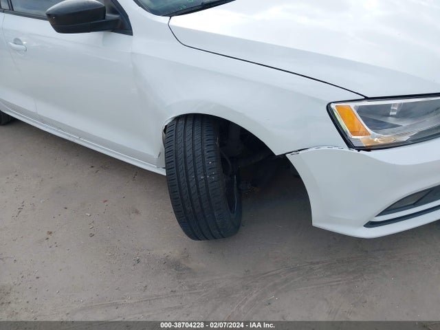 3VWD17AJ4GM345616 Volkswagen Jetta 1.8t Sport