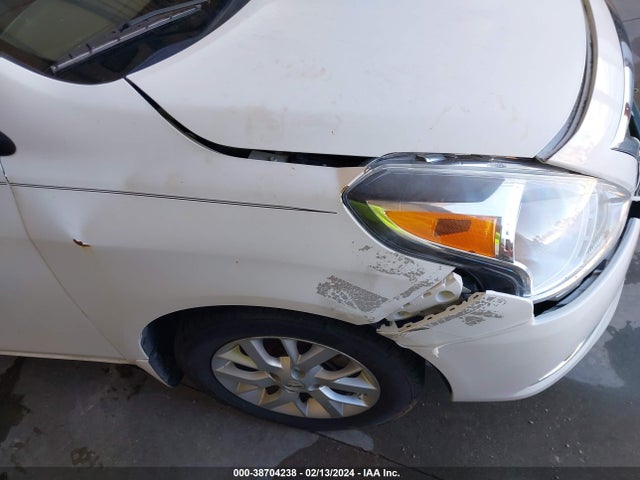 Nissan Versa 1.6 Sv 2015 3N1CN7AP1FL915201 Image 12