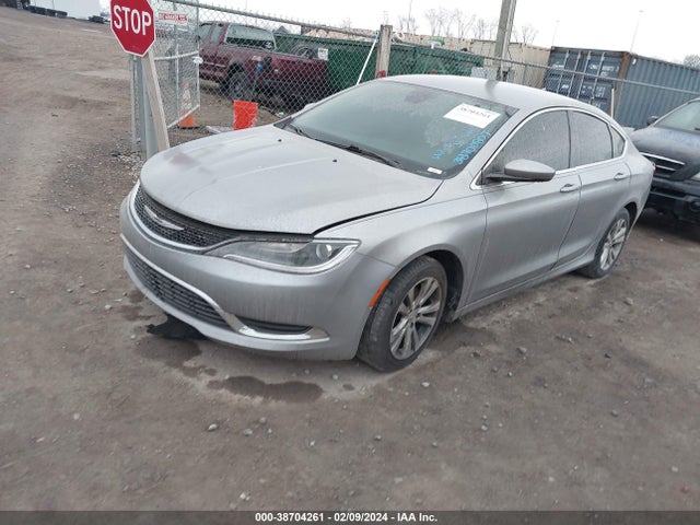 Chrysler 200 Limited Platinum 2017 1C3CCCAB6HN507445 Image 2