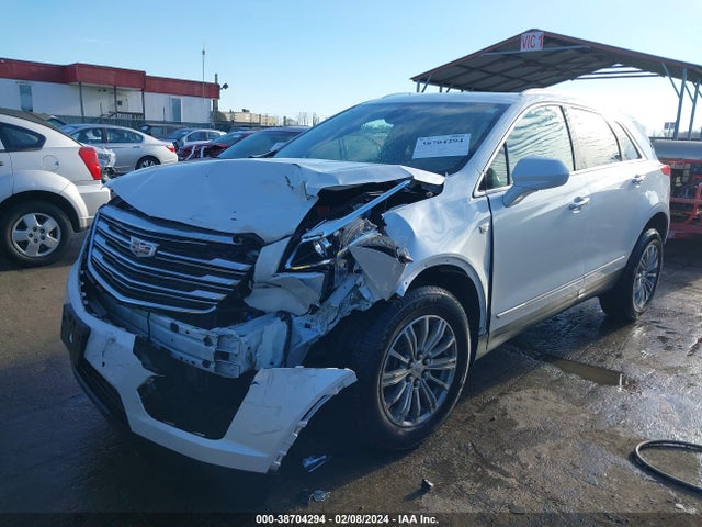 Cadillac XT5 LUXURY 2018 1GYKNDRS5JZ221462 Image 2