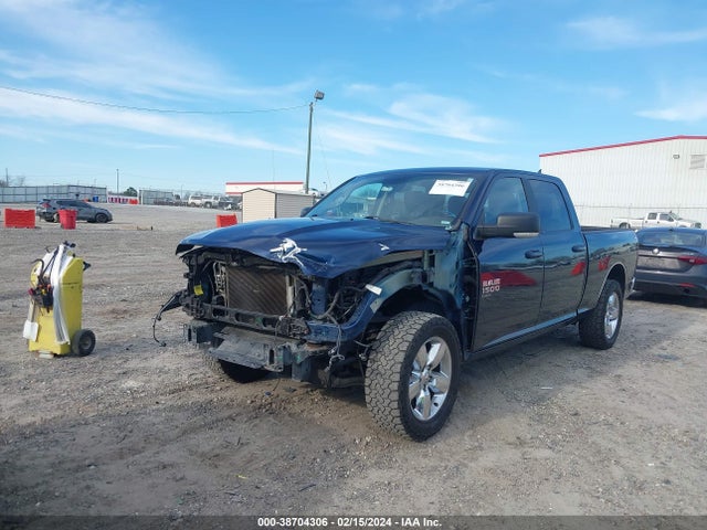 1C6RR7TT5KS732229 RAM 1500 Classic Big Horn  4x4 6'4 Box