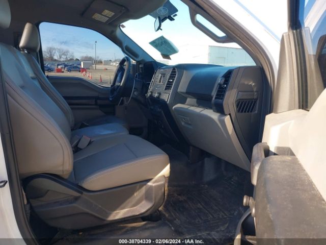 1FTMF1C83HKC08865 Ford F-150 Xl