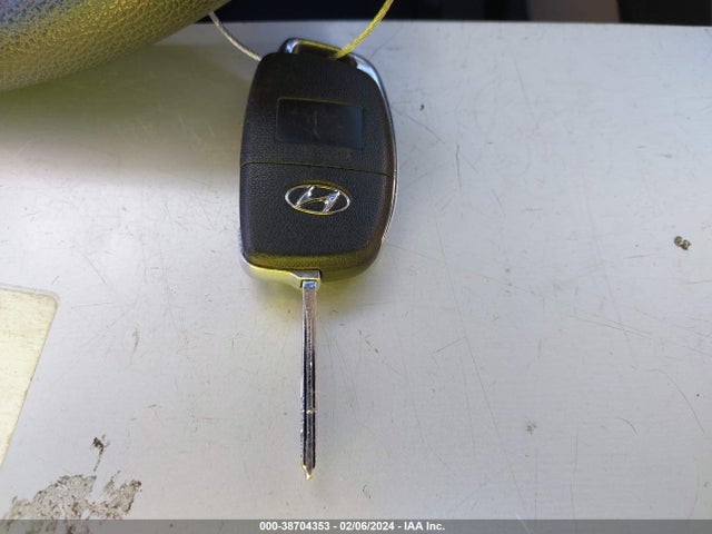 2016 HYUNDAI SONATA SE VIN: 5NPE24AF1GH379789
