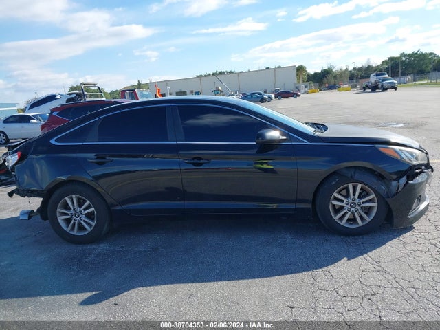 2016 HYUNDAI SONATA SE VIN: 5NPE24AF1GH379789