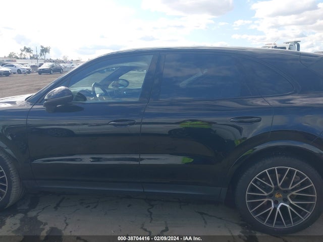 WP1AA2AY3KDA17645 Porsche Cayenne