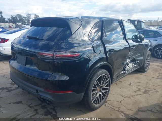 2019 PORSCHE CAYENNE WP1AA2AY3KDA17645 Photo 3