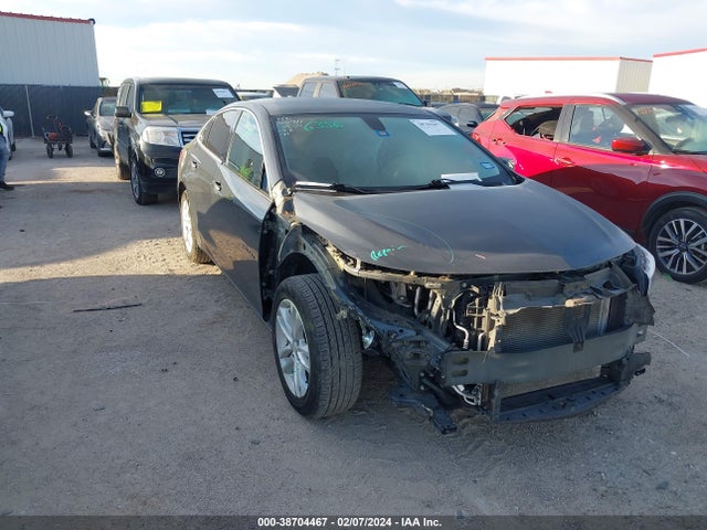 2018 1G1ZD5ST3JF122939 main image
