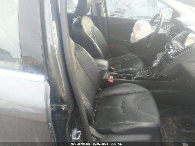 1FADP3J27FL201034 Ford Focus Titanium
