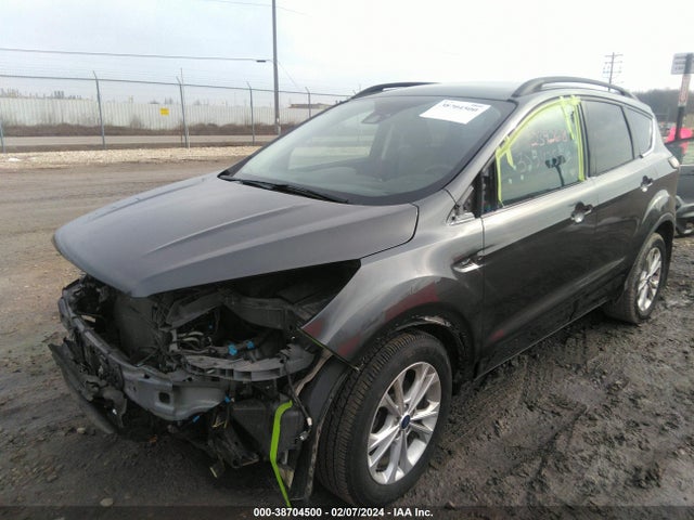 Ford ESCAPE SE 2018 1FMCU0GD7JUB85566 Image 2