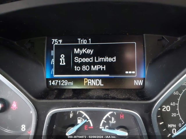2018 FORD FOCUS SE VIN: 1FADP3F2XJL252609