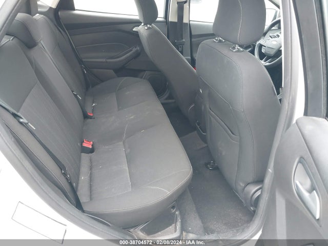 2018 FORD FOCUS SE VIN: 1FADP3F2XJL252609